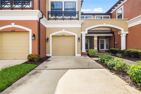 Touwnhouse à vendre à Tampa, Floride: 3 chambres, 157.93 m2 № 2347818 - photo 2