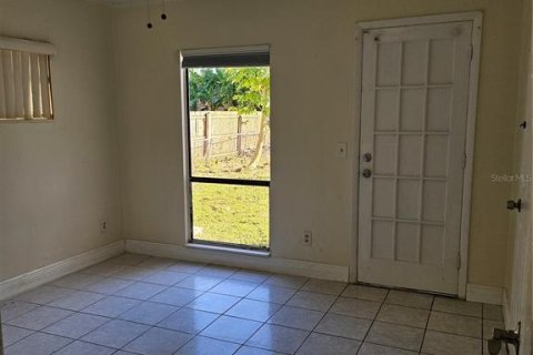 Commercial property in Kissimmee, Florida 4 bedrooms, 173.63 sq.m. № 2148764 - photo 23
