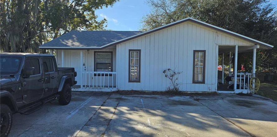 Commercial property in Kissimmee, Florida 4 bedrooms, 173.63 sq.m. № 2148764