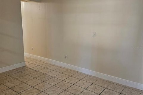 Commercial property in Kissimmee, Florida 4 bedrooms, 173.63 sq.m. № 2148764 - photo 19