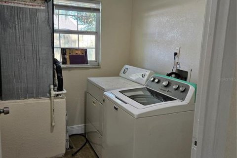 Commercial property in Kissimmee, Florida 4 bedrooms, 173.63 sq.m. № 2148764 - photo 16