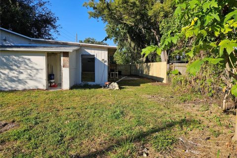 Commercial property in Kissimmee, Florida 4 bedrooms, 173.63 sq.m. № 2148764 - photo 27