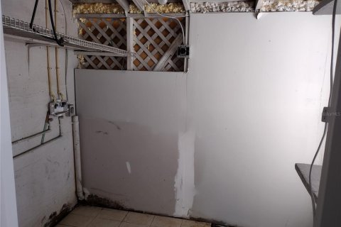 Commercial property in Kissimmee, Florida 4 bedrooms, 173.63 sq.m. № 2148764 - photo 13