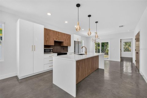 Villa ou maison à vendre à Saint Petersburg, Floride: 3 chambres, 115.76 m2 № 2303043 - photo 8
