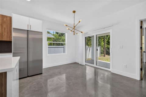 Villa ou maison à vendre à Saint Petersburg, Floride: 3 chambres, 115.76 m2 № 2303043 - photo 13