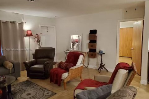 Снять в аренду виллу или дом в Форт-Лодердейл, Флорида 1 спальня, № 1958631 - фото 19