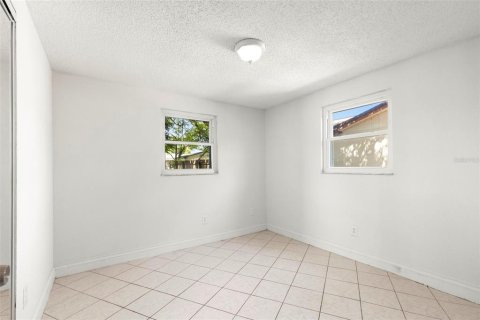 House in Clearwater, Florida 3 bedrooms, 121.14 sq.m. № 2094158 - photo 28