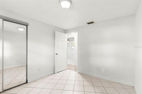 House in Clearwater, Florida 3 bedrooms, 121.14 sq.m. № 2094158 - photo 23