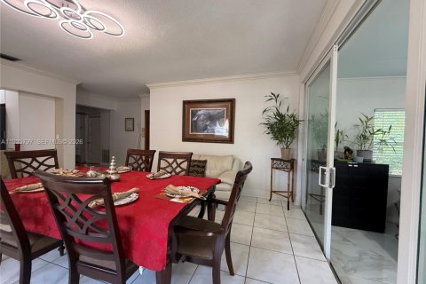 Casa en venta en Miami, Florida, 3 dormitorios, 177.26 m2 № 2001281 - foto 18