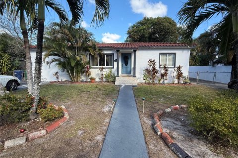 Casa en Miami, Florida 3 dormitorios, 177.26 m2 № 2001281