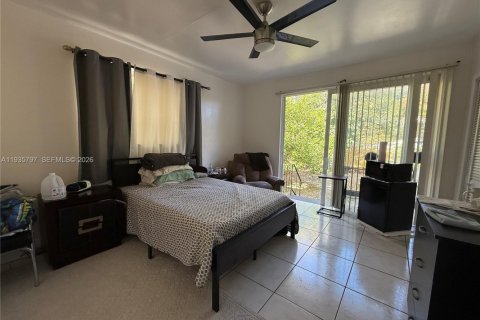 Casa en venta en Miami, Florida, 3 dormitorios, 177.26 m2 № 2001281 - foto 22