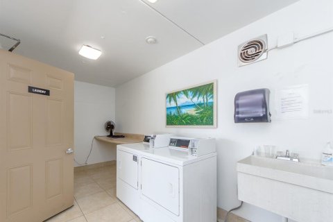 Купить кондоминиум в Клируотер, Флорида 5 комнат, 110.74м2, № 2143847 - фото 24