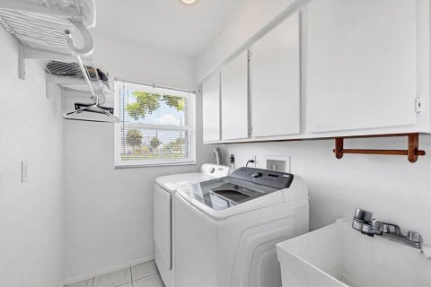 Купить виллу или дом в Ротонда, Флорида 10 комнат, 178.09м2, № 1824125 - фото 29