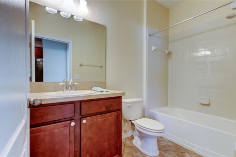 Townhouse in Wesley Chapel, Florida 4 bedrooms, 149.76 sq.m. № 1565233 - photo 10