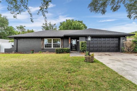 Villa ou maison à Lakeland, Floride 3 chambres, 150.87 m2 № 2126437