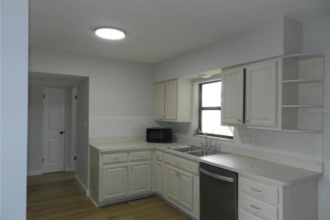 Villa ou maison à vendre à Saint Petersburg, Floride: 2 chambres, 120.59 m2 № 2355965 - photo 11