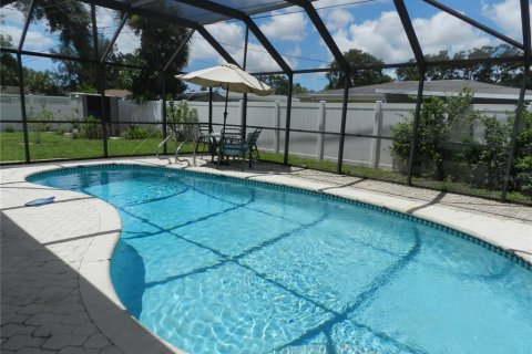 Villa ou maison à vendre à Saint Petersburg, Floride: 2 chambres, 120.59 m2 № 2355965 - photo 20