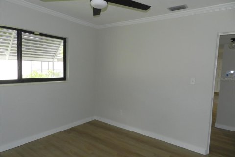 Villa ou maison à vendre à Saint Petersburg, Floride: 2 chambres, 120.59 m2 № 2355965 - photo 15