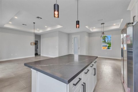 Casa en venta en Port Charlotte, Florida, 4 dormitorios, 155.52 m2 № 1419756 - foto 15