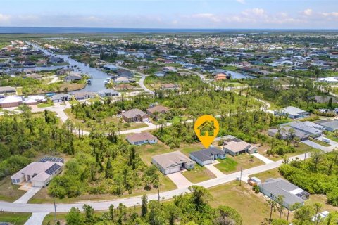 Casa en venta en Port Charlotte, Florida, 4 dormitorios, 155.52 m2 № 1419756 - foto 4