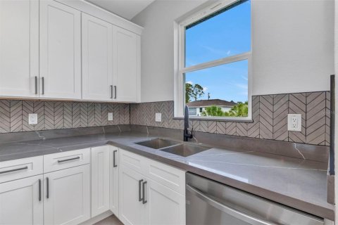 Casa en venta en Port Charlotte, Florida, 4 dormitorios, 155.52 m2 № 1419756 - foto 14
