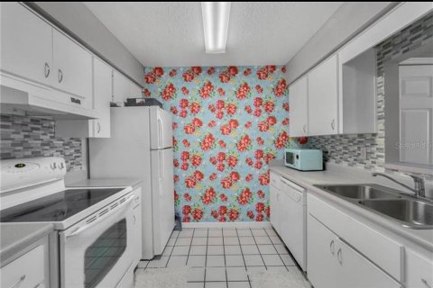 Immobilier commercial à vendre à Winter Garden, Floride: 4 chambres, 193.24 m2 № 2409979 - photo 21