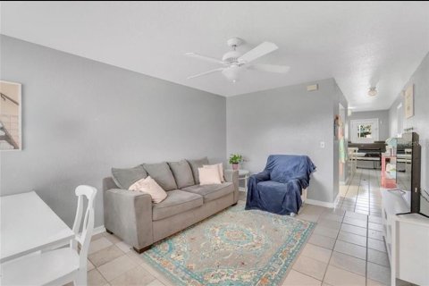 Immobilier commercial à vendre à Winter Garden, Floride: 4 chambres, 193.24 m2 № 2409979 - photo 18