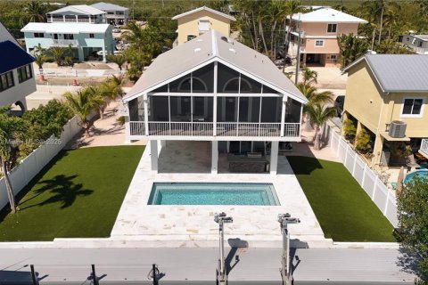 House in Key Largo, Florida 3 bedrooms, 170.38 sq.m. № 1863376 - photo 2