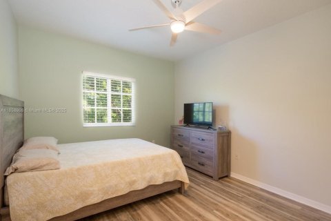 Townhouse in North Lauderdale, Florida 2 bedrooms, 130.43 sq.m. № 1890211 - photo 15