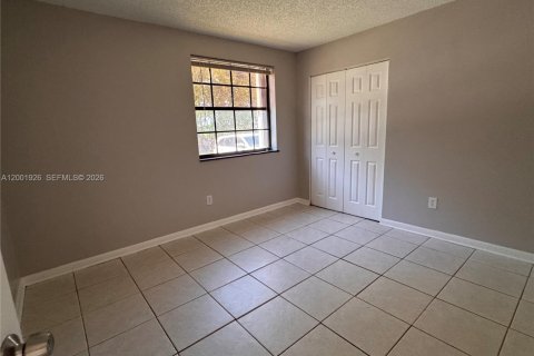 Appartement à louer à Homestead, Floride: 2 chambres, 89.19 m2 № 2065733 - photo 3