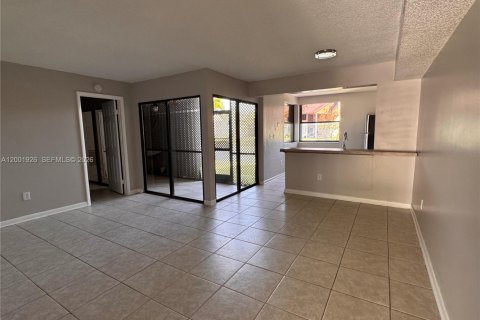 Appartement à louer à Homestead, Floride: 2 chambres, 89.19 m2 № 2065733 - photo 2