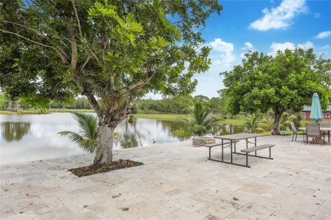 Купить виллу или дом в Веллингтон, Флорида 4 спальни, 373.65м2, № 1923070 - фото 17