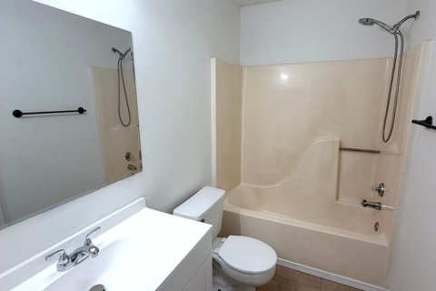 Copropriété à louer à St. Lucie, Floride: 2 chambres, 93.37 m2 № 2439282 - photo 10