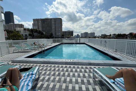 Copropriété à louer à Hallandale Beach, Floride: 1 chambre, 65.03 m2 № 2352810 - photo 21