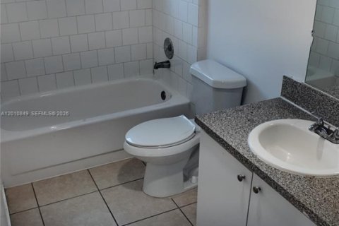 Apartment in Cutler Bay, Florida 1 bedroom, 40372.35 sq.m. № 2171068 - photo 9