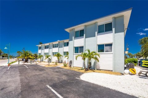 Condo in Englewood, Florida, 2 bedrooms № 2091898 - photo 5