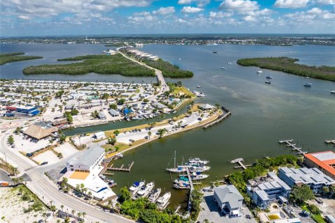 Condo in Englewood, Florida, 2 bedrooms № 2091898 - photo 27