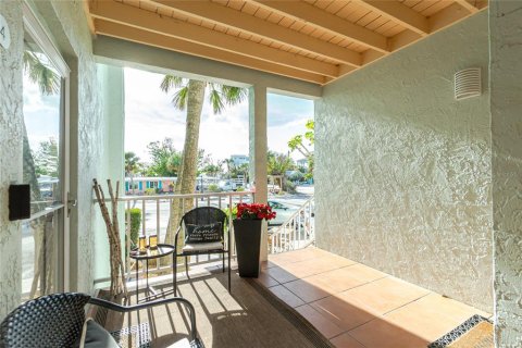Condo in Englewood, Florida, 2 bedrooms № 2091898 - photo 14