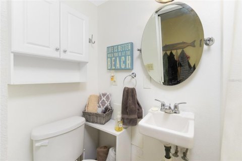 Condo in Englewood, Florida, 2 bedrooms № 2091898 - photo 11
