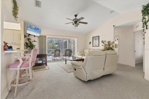 Casa en venta en Port Charlotte, Florida, 3 dormitorios, 129.32 m2 № 1734152 - foto 8