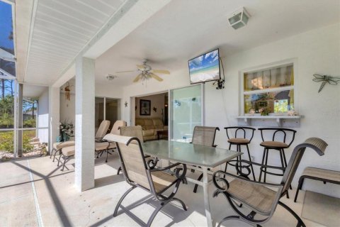 Casa en venta en Port Charlotte, Florida, 3 dormitorios, 129.32 m2 № 1734152 - foto 28