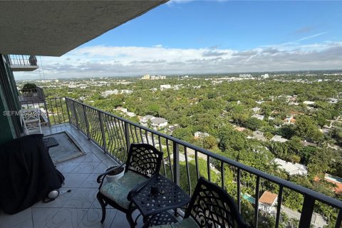 Condominio en Miami, Florida, 2 dormitorios  № 2030608