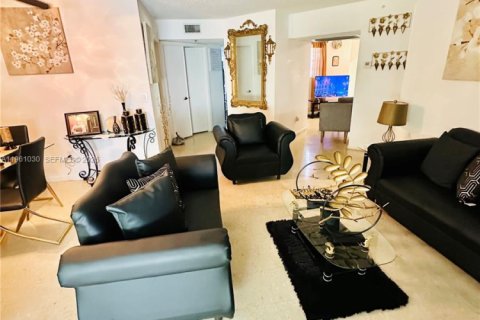 Купить кондоминиум в Хомстед, Флорида 2 спальни, 107.77м2, № 2021896 - фото 7