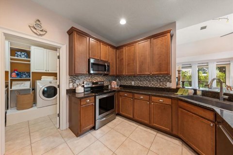 Touwnhouse à vendre à Seminole, Floride: 3 chambres, 209.03 m2 № 2100444 - photo 9