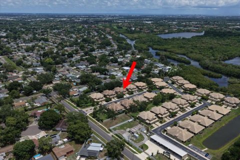 Touwnhouse à vendre à Seminole, Floride: 3 chambres, 209.03 m2 № 2100444 - photo 10