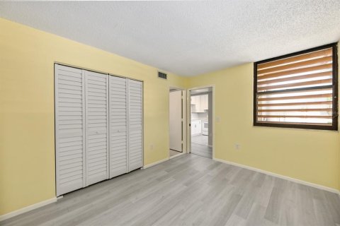 Copropriété à louer à Bradenton, Floride: 2 chambres, 87.33 m2 № 1511771 - photo 5