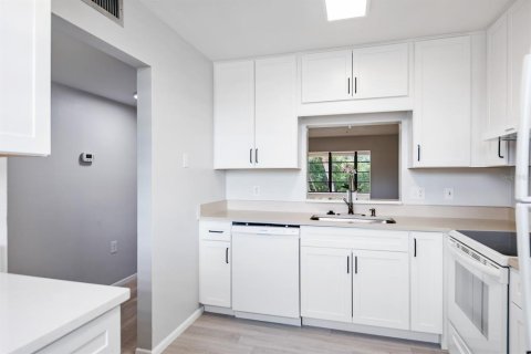 Copropriété à louer à Bradenton, Floride: 2 chambres, 87.33 m2 № 1511771 - photo 7