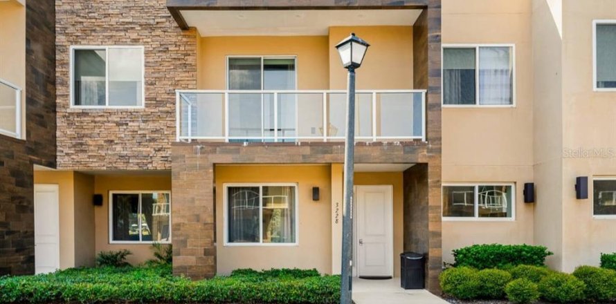 Townhouse in Kissimmee, Florida 4 bedrooms, 222.59 sq.m. № 1620551