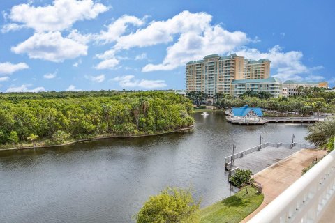 Condominio en alquiler en Boynton Beach, Florida, 2 dormitorios, 100.8 m2 № 1188640 - foto 1