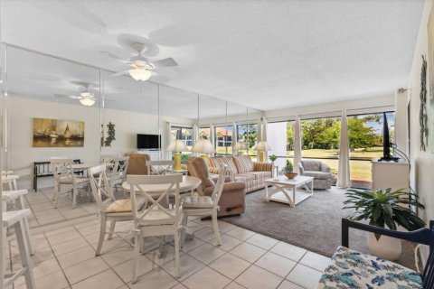 Copropriété à vendre à Panama City Beach, Floride: 1 chambre, 79.25 m2 № 562162 - photo 1